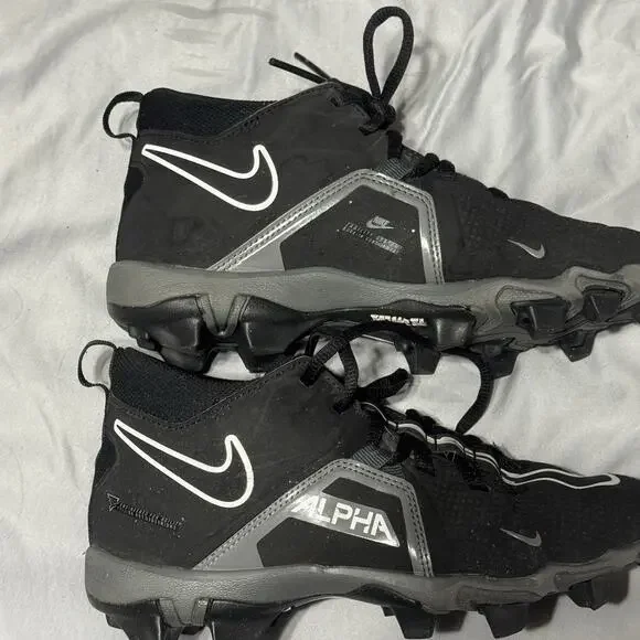 Nike Alpha Youth Baseball Cleats  Size US 4Y Black White - Picture 2 of 3